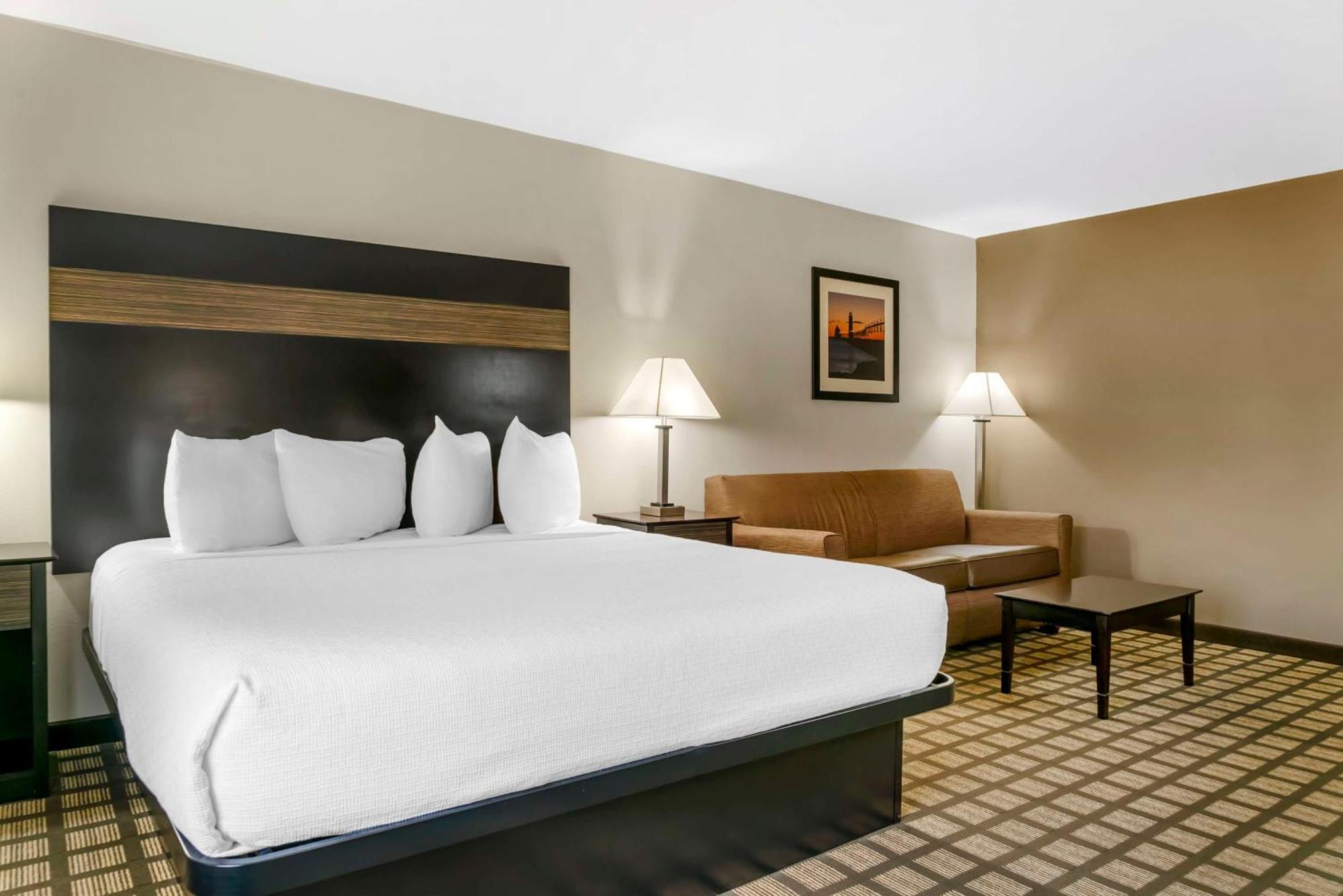 Best Western Beacon Inn Grand Haven Exterior foto